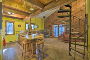 Pet-Friendly Windham Cabin with 2 Decks and Fire Pit!